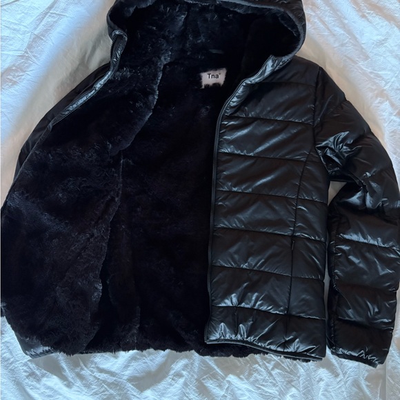 TNA Black Puffer Jacket - Picture 4 of 7